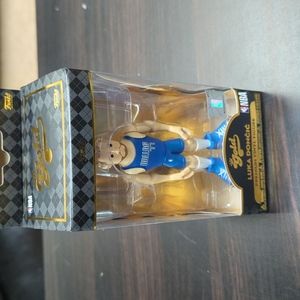 Luka Doncic  NBA Funko Gold (small)